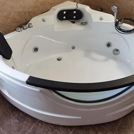 винарна-славовица Πανσιόν