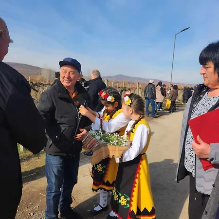 винарна-славовица 게스트하우스 *