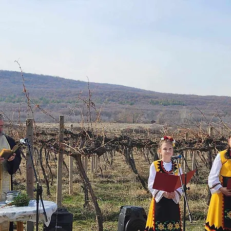 Πανσιόν винарна-славовица Kalugerovo