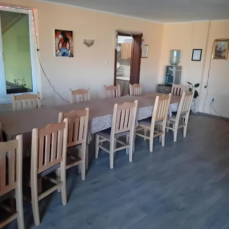 Πανσιόν винарна-славовица Kalugerovo